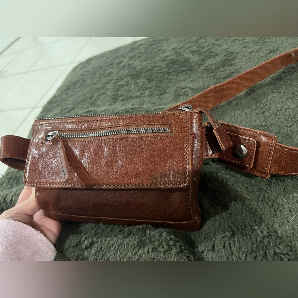 100% Genuine Leather Fanny Pack / Belt Bag